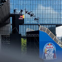 Dawid Godziek po raz pierwszy na świecie wykonał trick cashroll z dachu MCK