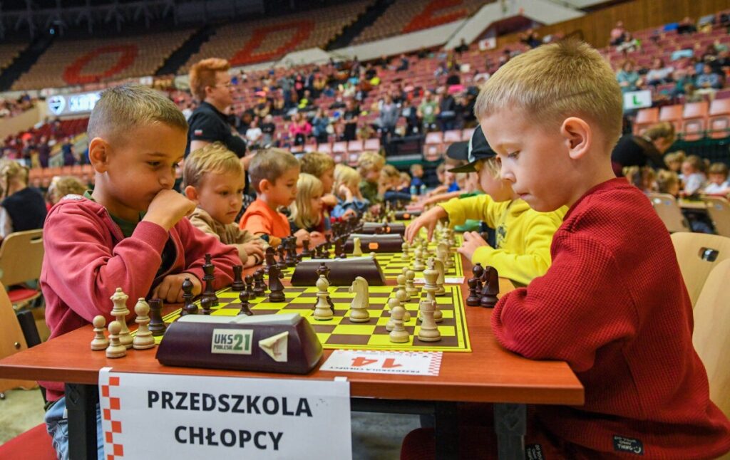 SYNERISE czyli, Ogólnopolskie Mistrzostwa Szkół i Przedszkoli w szachach.