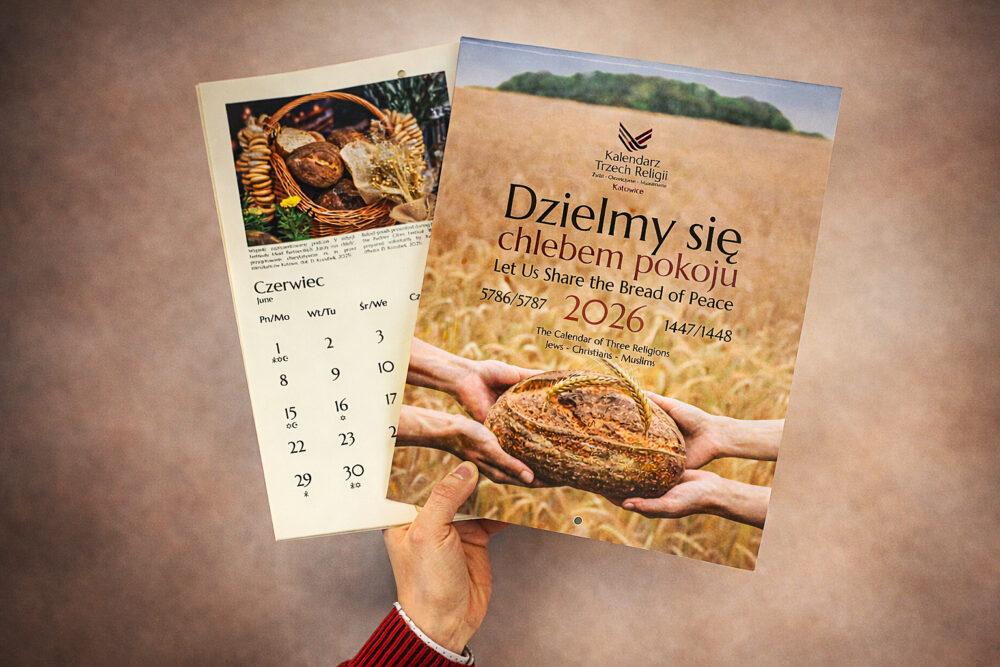 „Dzielmy się chlebem pokoju” – nowa edycja Kalendarza Trzech Religii Kalendarz Trzech Religii