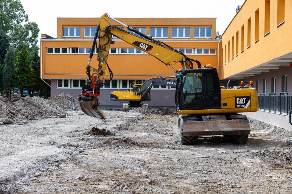 Wakacyjne remonty i inwestycje w katowickich placówkach edukacyjnych Wakacyjne remonty i inwestycje w katowickich placówkach edukacyjnych
