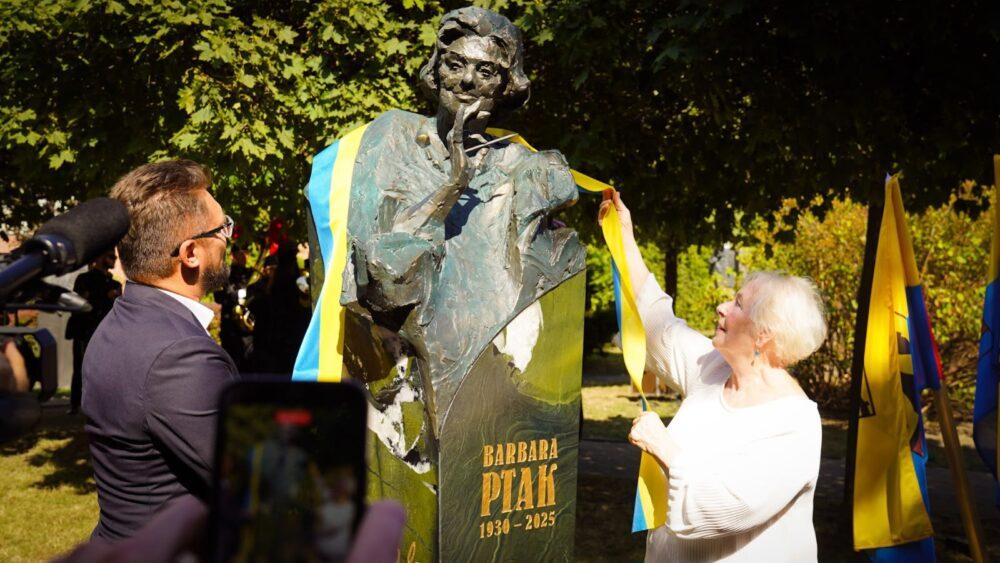 Barbara Ptak dołączyła do Galerii Artystycznej Katowic
