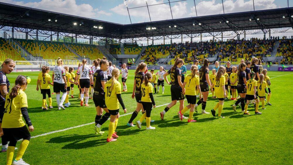 Katowice gotowe na wielkie piłkarskie emocje Katowice gotowe na wielkie piłkarskie emocje